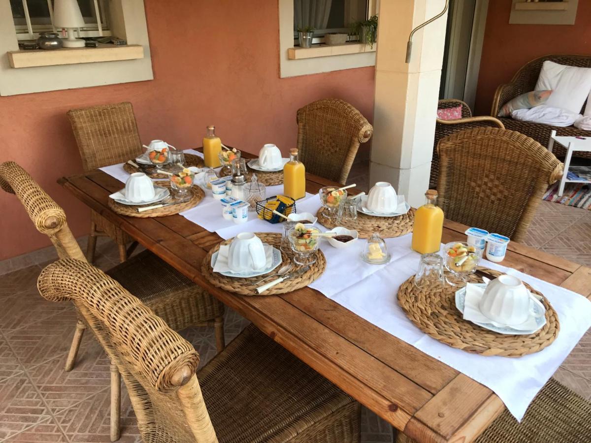 La Closerie Hotel Villeneuve-les-Beziers Bagian luar foto